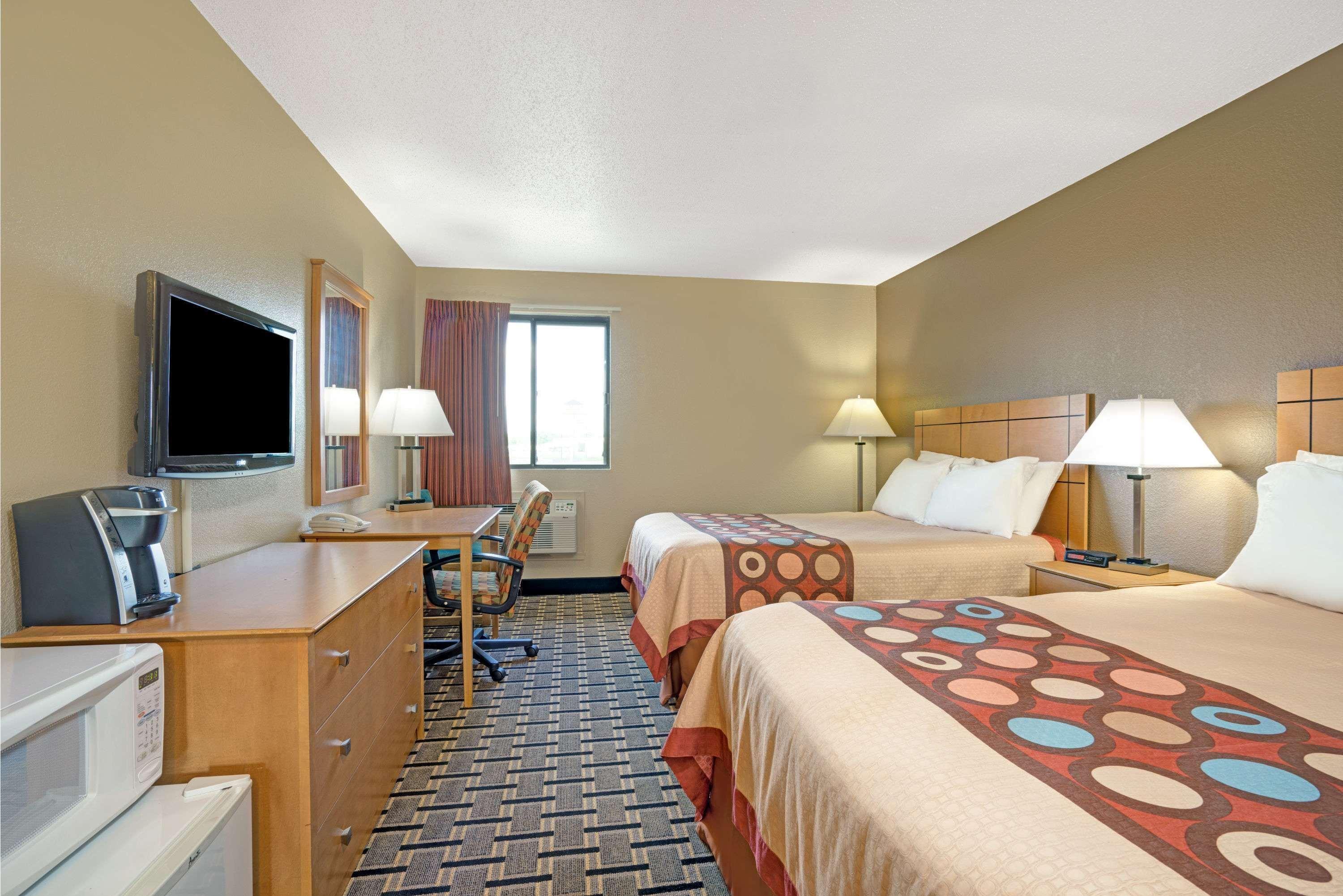 Hotel Super 8 By Wyndham Melrose Exteriér fotografie