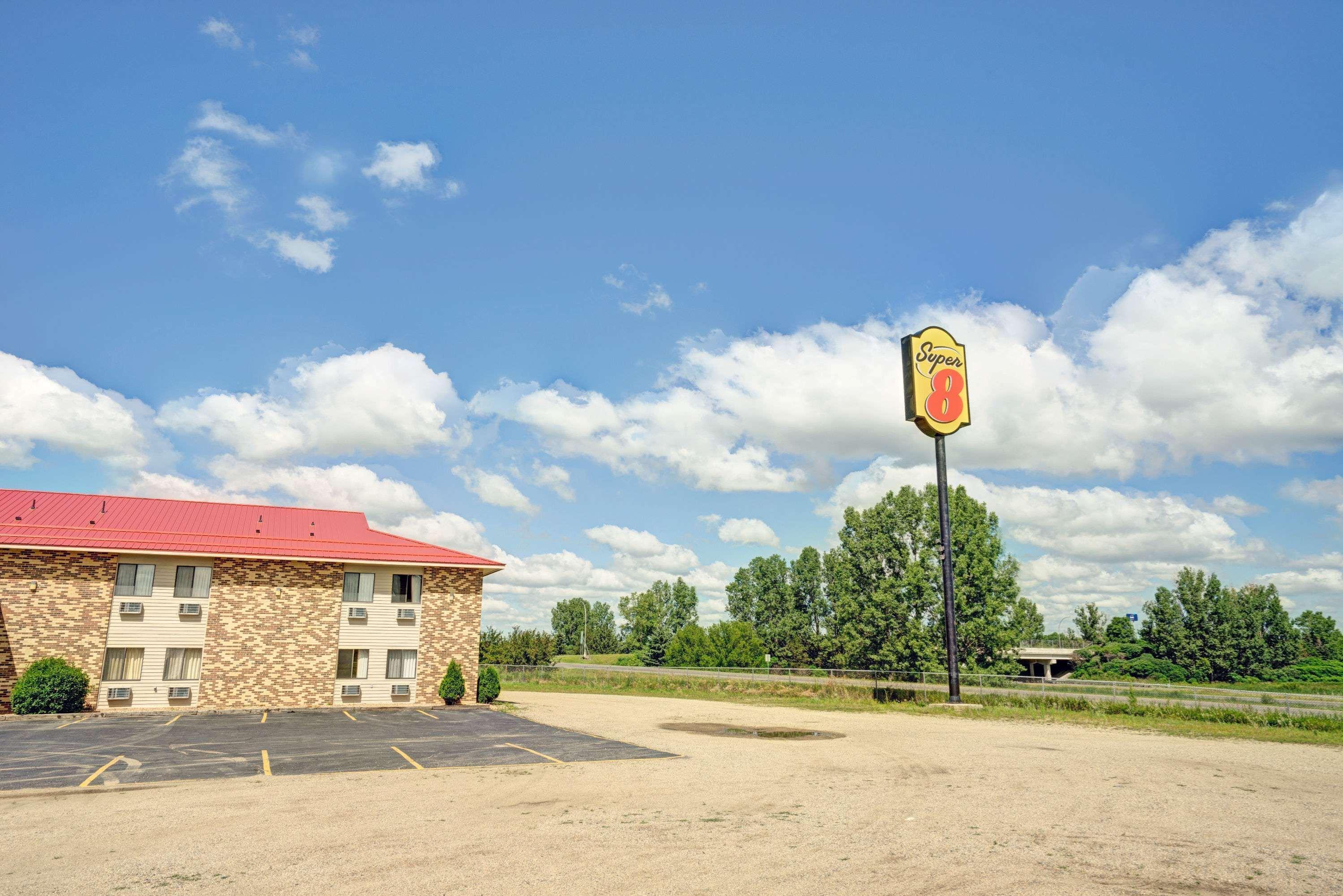 Hotel Super 8 By Wyndham Melrose Exteriér fotografie